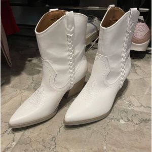 Dv Dolce Vita Karyn Bootie